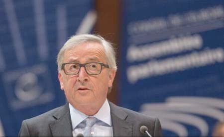 Jean-Claude Juncker: Trebuie găsite mijloace financiare „inovatoare” pentru a trata cauzele migraţiei