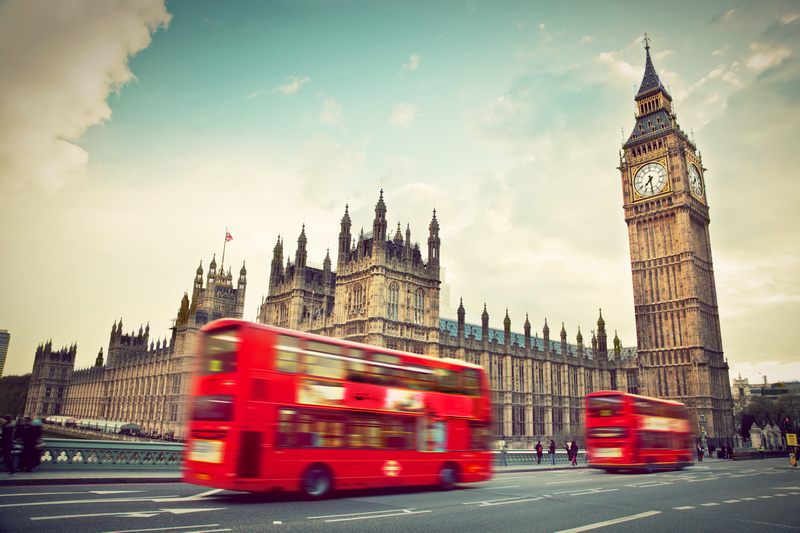Londra, în fruntea clasamentului oraşelor unde este cel mai scump de locuit şi muncit