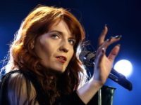 „Florence and the Machine” au oferit un miniconcert privat pentru o tânără aflată în spital