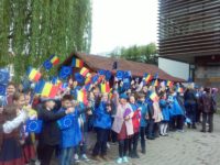 Ziua Europei a fost marcată cu mult entuziasm de zeci de elevi de la şcoli din judeţ
