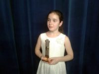 Trofeul „Lira de aur”, Eva Garet din Bucureşti