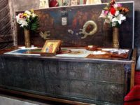 Arhiepiscopia îşi propune restaurarea raclei în care sunt păstrate moaştele Sf. Ioan cel Nou de la Suceava