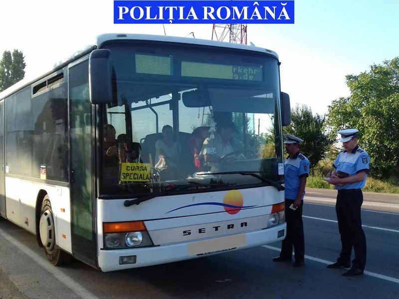 transport persoane politie