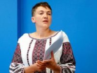 Nadia Savcenko, fost pilot militar, fondează o mişcare politică de opoziţie în Ucraina