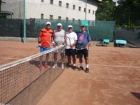 Seniorii Mihai Gramaticu şi Ion Bedicov, prieteni buni la tenis !