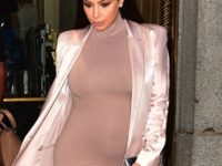Kim Kardashian renunţă la „războiul” cu un site care a acuzat-o că şi-a înscenat jaful din Paris