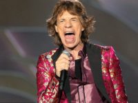 Mick Jagger „se simte bine” după operaţia la inimă, susţine fratele său