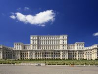 Salariile vor creşte în Educaţie şi Sănătate în medie cu 15%