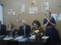 Discuţii libere şi amicale despre educaţie
