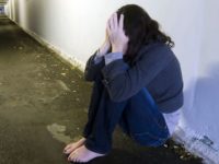 Minore cu uşor retard mintal, dintr-un centru de plasament din Suceava, folosite pentru prostituţie