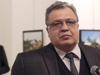 Ambasadorul Rusiei în Turcia a decedat după ce a fost împuşcat la Ankara