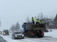 Reţeaua de drumuri este „practicabilă, în condiţii de iarnă, fără sectoare închise circulaţiei”