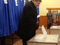 Liderul PMP Suceava Corneliu Popovici a fost la vot împreună cu familia sa