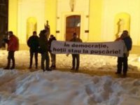 După o pauză de trei zile, protestatarii s-au adunat din nou sâmbătă