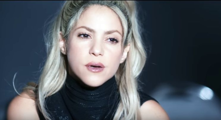 „Deja Vu”, noul videoclip al cântăreţei Shakira, a strâns 11 milioane de vizualizări într-o singură zi