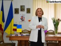 Un mărţişor, împletit din dragoste şi dor