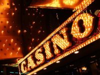 Cazinourile - online sau offline?