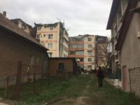 Dosar penal deschis de Parchetul Gura Humorului în cazul incendiului ce a mistuit 18 apartamente duplex de la mansarda unui bloc