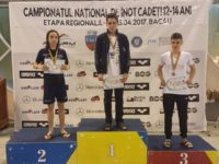 Înotătorii suceveni au umplut o cască cu medaliile cucerite la competiţie