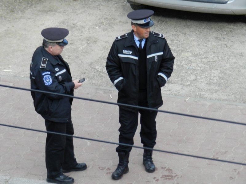 Poliţişti locali, în funcţie de nevoi