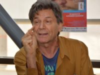 „Noi, cei care facem teatrul, cultura suntem ultima speranţă pentru România”