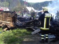 Flăcări violente au făcut prăpăd