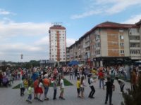 Copii de toate vârstele au cucerit esplanada din centrul Sucevei prin joc