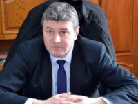 PET-uri sau doze de aluminiu contra puieţi de tuia