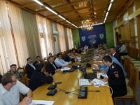 Un colos de 15,5 milioane mc de steril şi 80 de metri înălţime ameninţă să o ia la vale