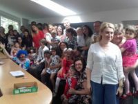 Zeci de părinţi suceveni şi copiii lor „de inimă” au celebrat şi încurajat adopţia