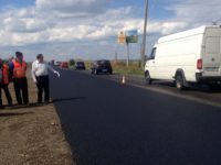 Continuăm modernizarea de drumuri judeţene, ca cele de la Breaza sau Panaci, şi le reparăm pe cele afectate de inundaţii