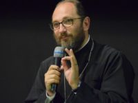 Conferinţa „Taina iertării ca martiriu cotidian”, susţinută de părintele Constantin Necula la Cetatea de Scaun a Sucevei