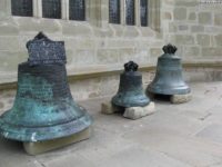 Să tragem clopotul Buga de la Putna, să nu fim gropari ai propriei identităţi