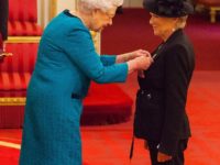 Actriţa Julie Walters a devenit Dame Commander a Ordinului Imperiului Britanic