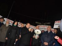 Peste 1000 de suceveni au ieşit aseară în stradă pentru a susţine moţiunea de cenzură depusă de PNL împotriva Guvernului