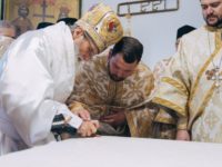 ÎPS Pimen a sfinţit noul altar al Bisericii „Sf. Împăraţi Constantin şi Elena” din Straja