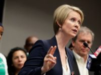 Cynthia Nixon susţine că are dreptul să candideze pentru funcţia de guvernatoare a New Yorkului, deşi e o celebritate