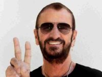 Ringo Star, fostul membru al The Beatles, învestit cavaler al Coroanei Britanice la Palatul Buckingham