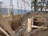 Lucrările pentru construcţia viitorului centru de radioterapie ar urma să fie reluate în cursul lunii mai