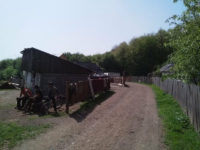 Vieţi irosite: comunitatea de rromi din Dealu Burla, una dintre cele mai sărace din judeţ