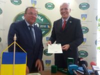 Gheorghe Flutur a oferit ambasadorului Germaniei în România titlul „Meritul Bucovinei”
