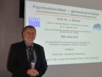 60 la sută dintre pacienţii cu schizofrenie au capacitatea să-şi controleze boala