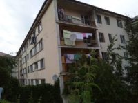 „Favelas de Suceava” sau „Blocul ţiganilor” de la periferia Sucevei, locul unde mizeria este prietenă cu sărăcia