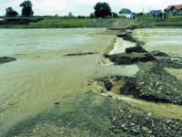 Podul provizoriu de la Milişăuţi va putea fi folosit doar de localnici