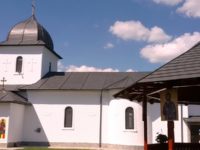 Sfinţirea bisericii din Gulia, Dolhasca