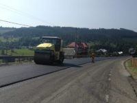 CJ Suceava a modernizat circa 80 km de drumuri judeţene