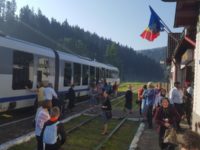CFR evită să spună câţi călători merg la Putna cu „Săgeata albastră”