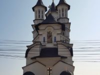 Tot ce ridicăm se ridică greu şi cu multă jertfă