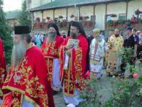 ÎPS Părinte Pimen, Arhiepiscopul Sucevei şi Rădăuţilor, a poposit în mijlocul obştii de călugări din Mănăstirea Râşca