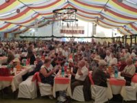 De ieri, Oktoberfest se desfăşoară în Est, la Gura Humorului
